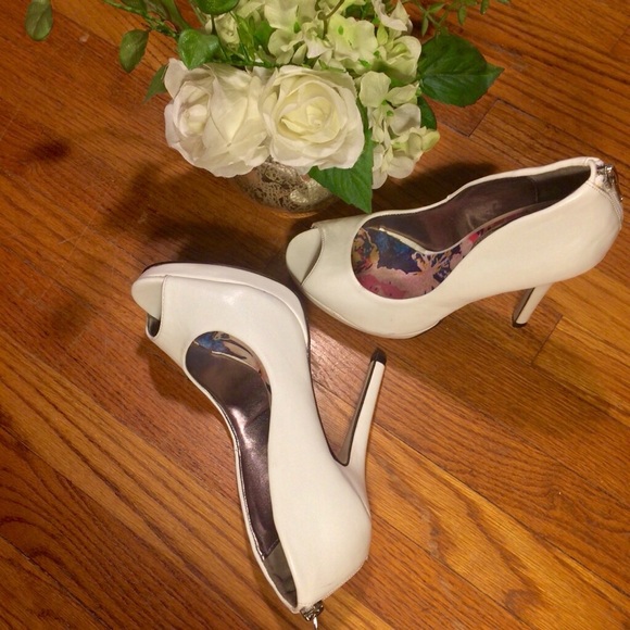 Exquisite! Sexy Zip back Heels- Platform Peep Toes - Picture 5 of 7